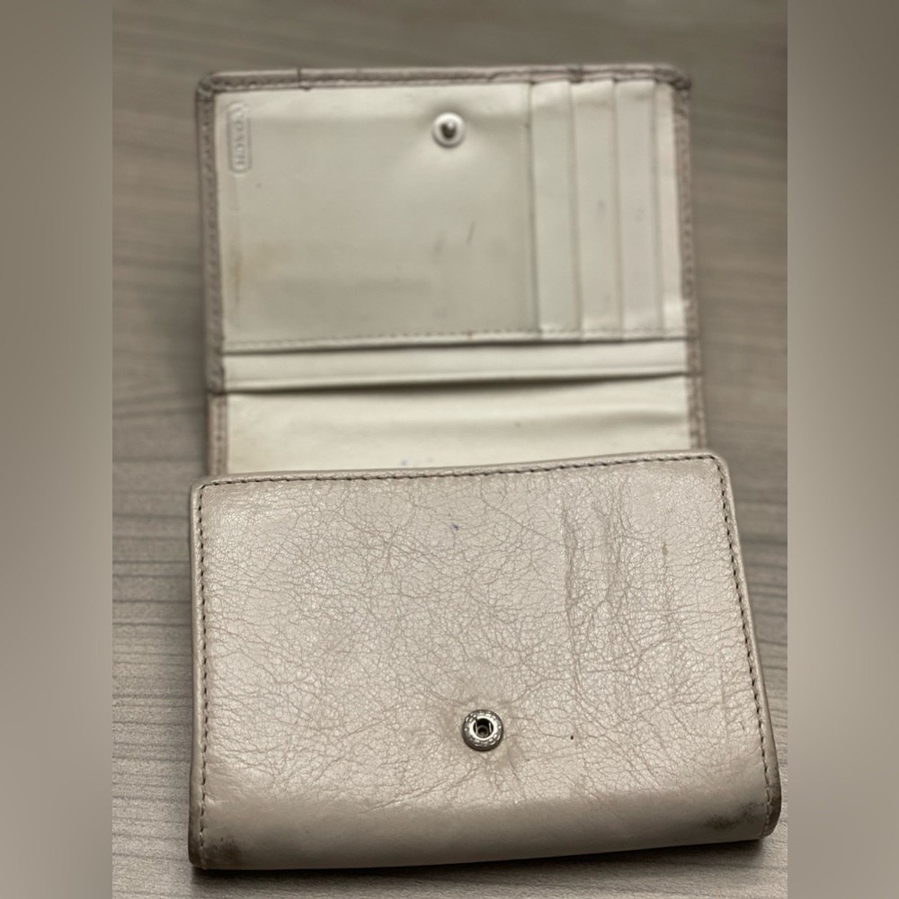Pre-loved Coach Wallet - Picture 5 of 6